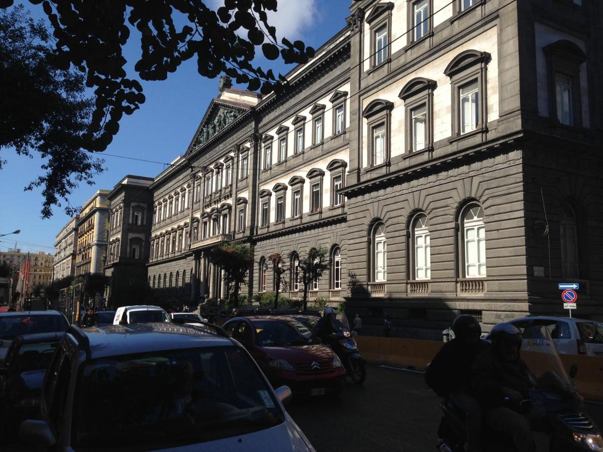 Vacanze Napoletane Naples Luaran gambar